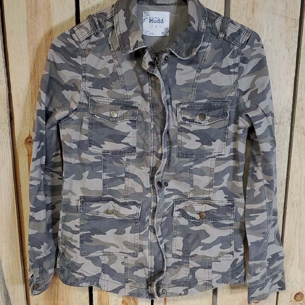 Mudd Camo Jacket Size S Green Casual Camo Outdoors